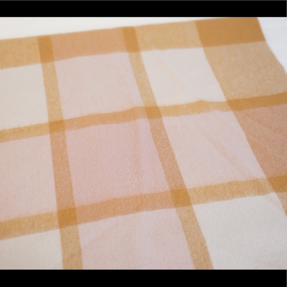 Coach Women’s Scarf NWT - Picture 1 of 3